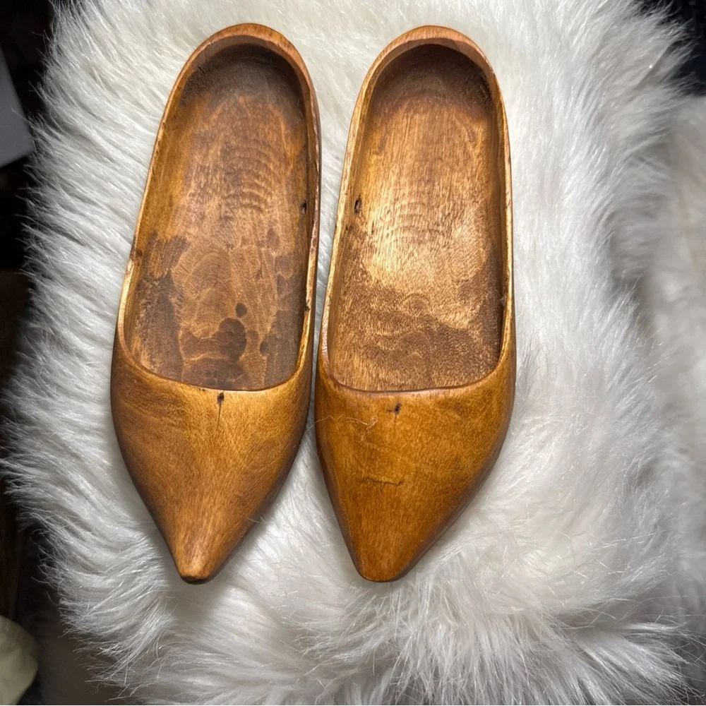 Vintage dutch clogs